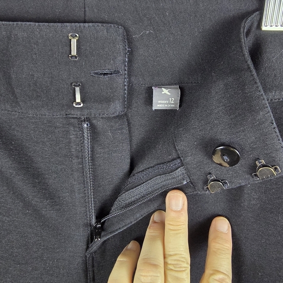 Eddie Bauer Women's Black Ponte Knit Stretchy Straight Leg Pants Size 12 Office - Picture 3 of 9